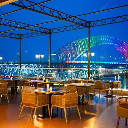Harris Hotel Samarinda Kültér fotó