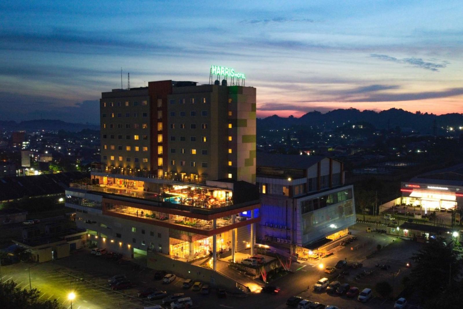 Harris Hotel Samarinda Kültér fotó