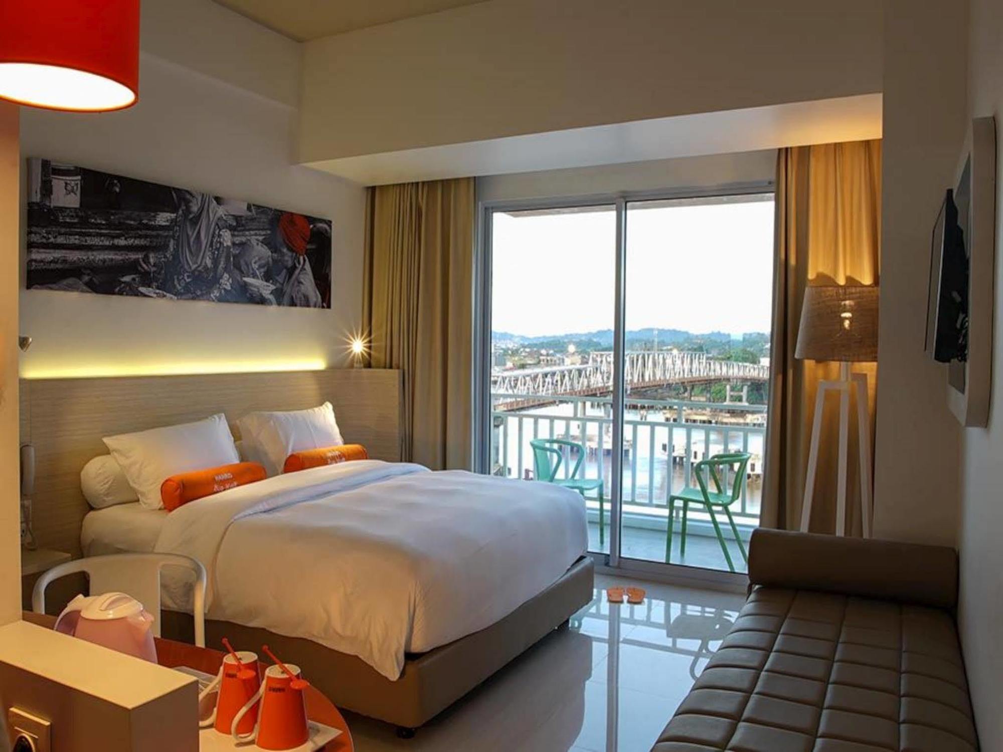 Harris Hotel Samarinda Kültér fotó